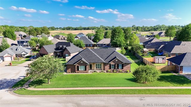 10688 E 142nd Court North N, Collinsville, OK 74021