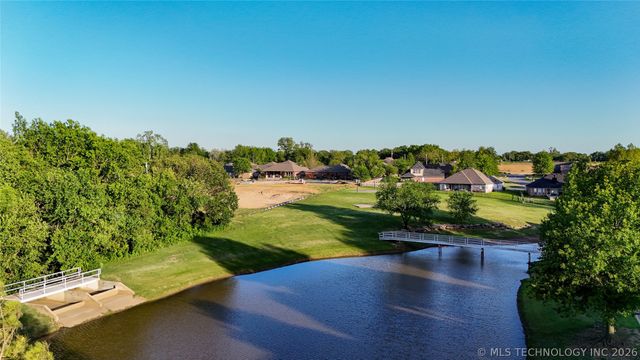 10688 E 142nd Court North N, Collinsville, OK 74021