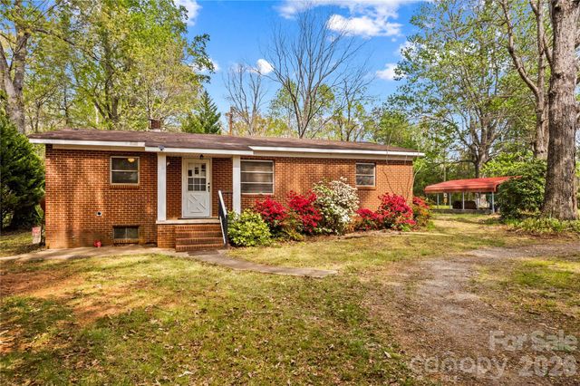 151 Bent Twig Drive, Statesville, NC 28677