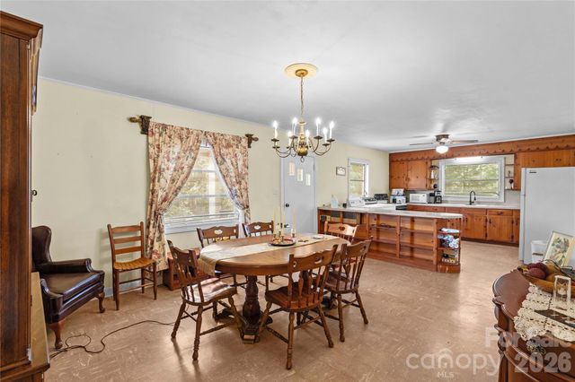 151 Bent Twig Drive, Statesville, NC 28677