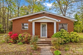 151 Bent Twig Drive, Statesville, NC 28677