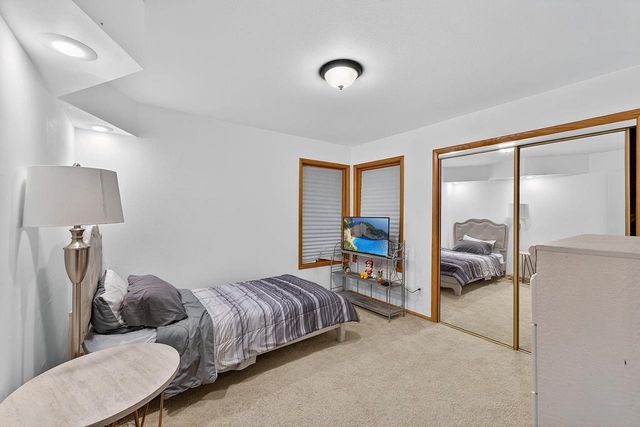 2139 E Leroy AVENUE, Saint Francis, WI 53235