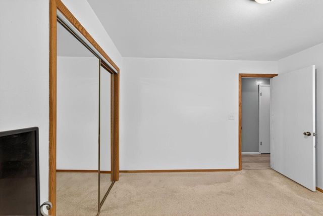 2139 E Leroy AVENUE, Saint Francis, WI 53235