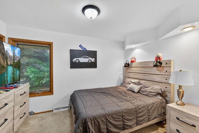 2139 E Leroy AVENUE, Saint Francis, WI 53235