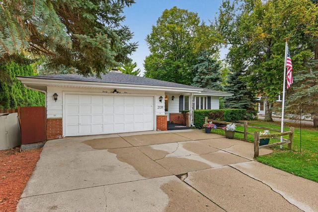 2139 E Leroy AVENUE, Saint Francis, WI 53235