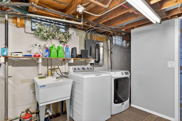 2139 E Leroy AVENUE, Saint Francis, WI 53235