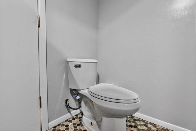 2139 E Leroy AVENUE, Saint Francis, WI 53235