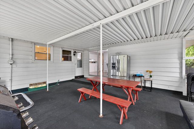 2139 E Leroy AVENUE, Saint Francis, WI 53235