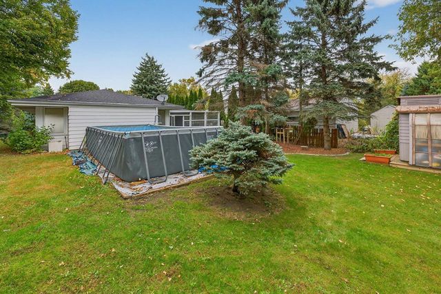 2139 E Leroy AVENUE, Saint Francis, WI 53235