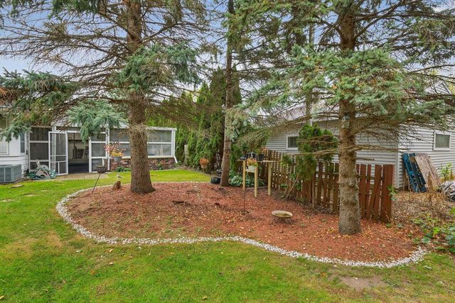 2139 E Leroy AVENUE, Saint Francis, WI 53235