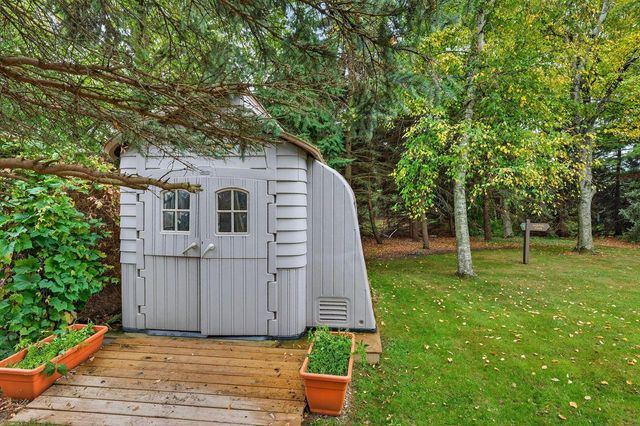 2139 E Leroy AVENUE, Saint Francis, WI 53235