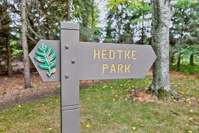 2139 E Leroy AVENUE, Saint Francis, WI 53235