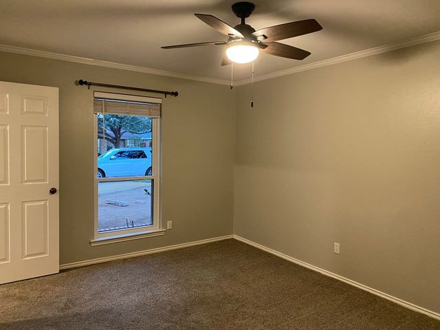 4618 Bishops Castle Dr, Midland, TX 79705