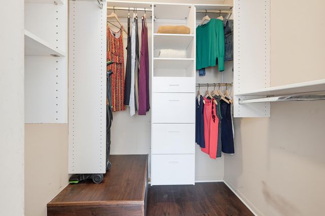 18071 Settlers Way, Eden Prairie, MN 55347