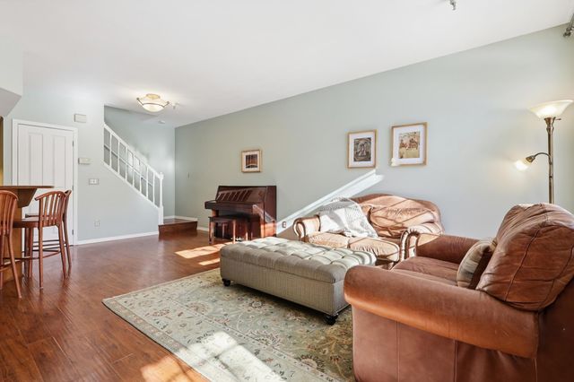 18071 Settlers Way, Eden Prairie, MN 55347