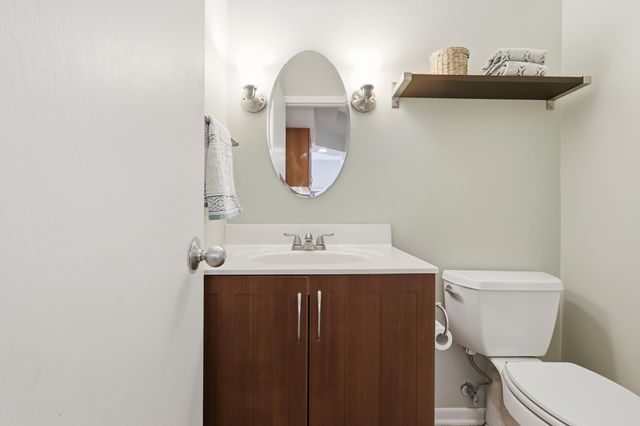 18071 Settlers Way, Eden Prairie, MN 55347