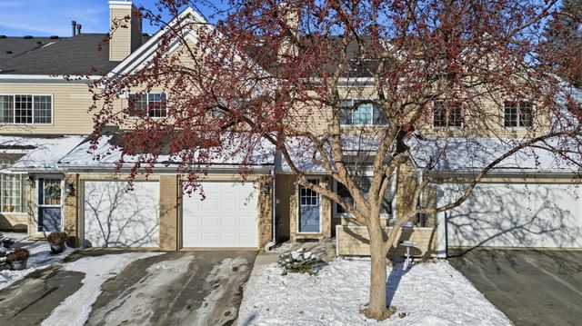18071 Settlers Way, Eden Prairie, MN 55347