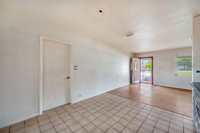 10833 111TH PLACE N, Seminole, FL 33778