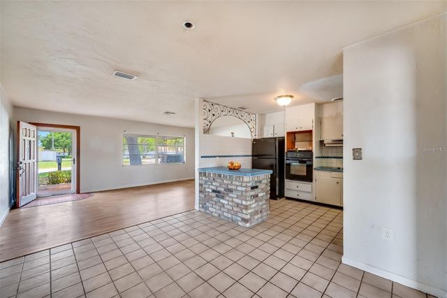 10833 111TH PLACE N, Seminole, FL 33778