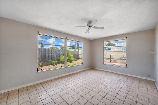 10833 111TH PLACE N, Seminole, FL 33778