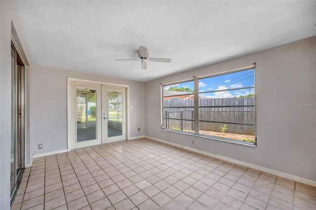 10833 111TH PLACE N, Seminole, FL 33778