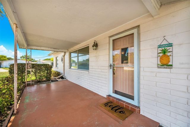 10833 111TH PLACE N, Seminole, FL 33778