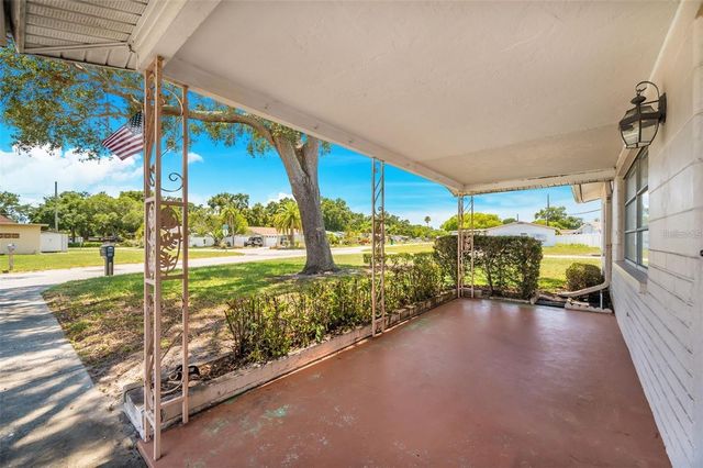 10833 111TH PLACE N, Seminole, FL 33778