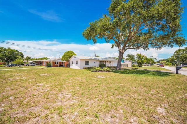 10833 111TH PLACE N, Seminole, FL 33778