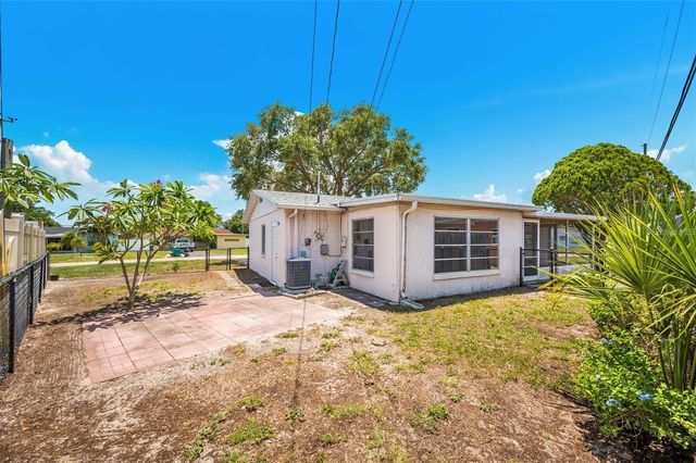 10833 111TH PLACE N, Seminole, FL 33778
