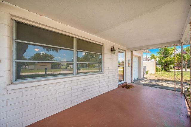 10833 111TH PLACE N, Seminole, FL 33778