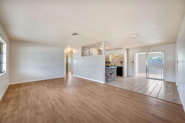 10833 111TH PLACE N, Seminole, FL 33778