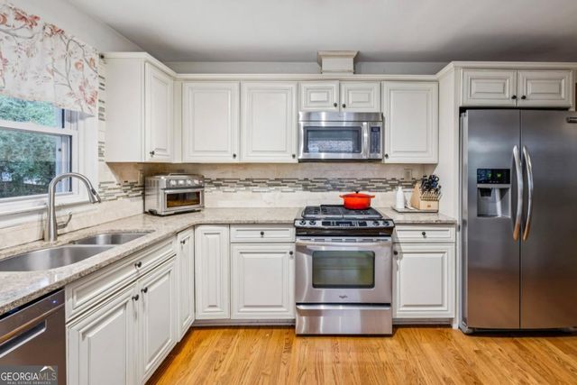 2588 Wood Trail Lane, Decatur, GA 30033