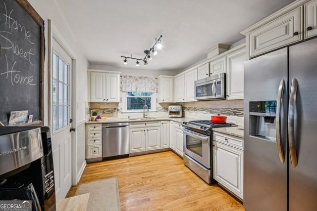 2588 Wood Trail Lane, Decatur, GA 30033