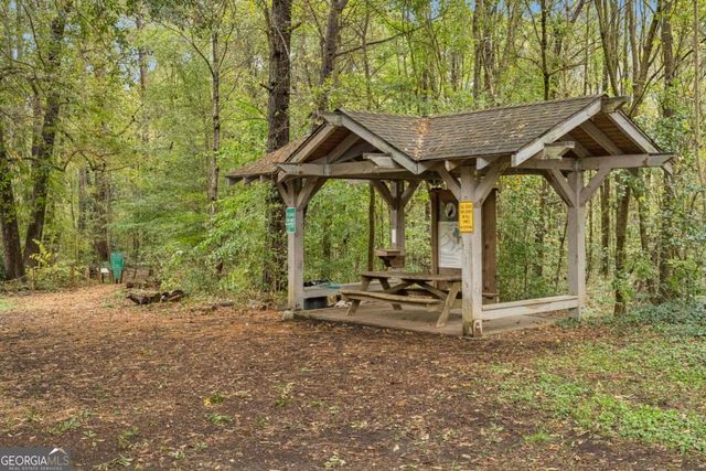 2588 Wood Trail Lane, Decatur, GA 30033