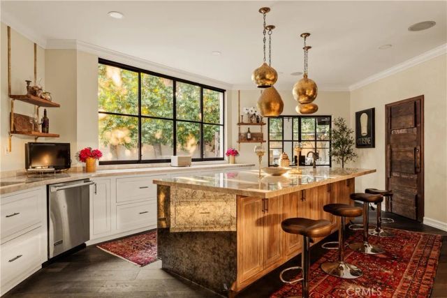 4909 Woodley Avenue, Encino, CA 91436