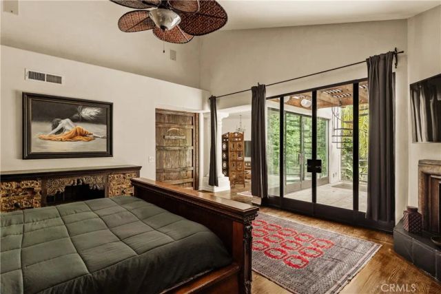 4909 Woodley Avenue, Encino, CA 91436