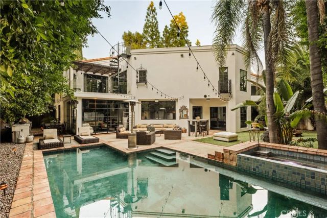 4909 Woodley Avenue, Encino, CA 91436