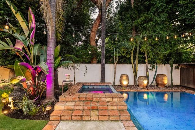4909 Woodley Avenue, Encino, CA 91436