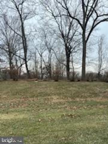 144 PROGRESS DR, Doylestown, PA 18901