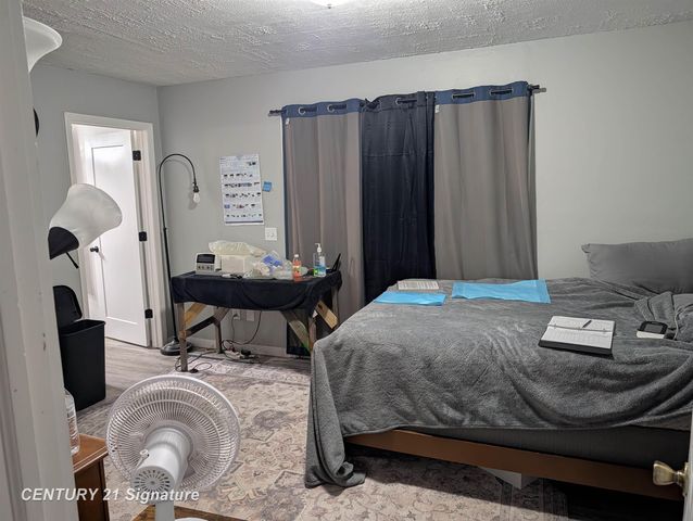 2300 Bagley Street, Flint, MI 48504