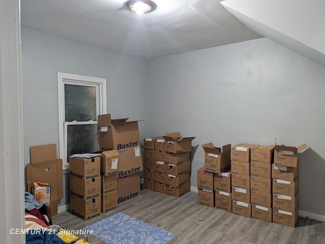 2300 Bagley Street, Flint, MI 48504