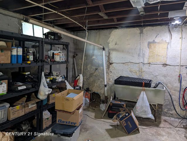 2300 Bagley Street, Flint, MI 48504