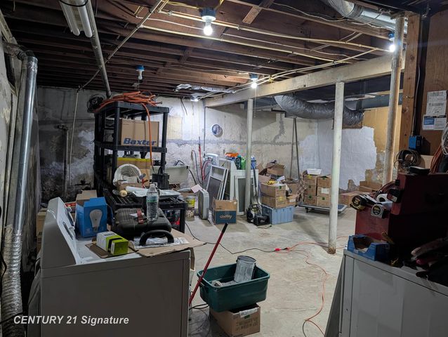 2300 Bagley Street, Flint, MI 48504