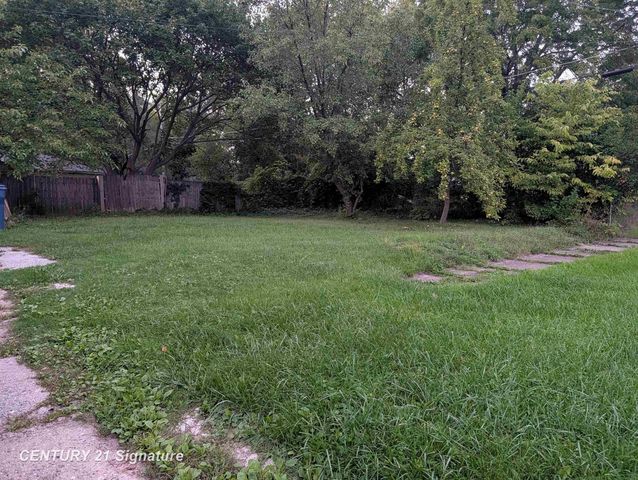 2300 Bagley Street, Flint, MI 48504