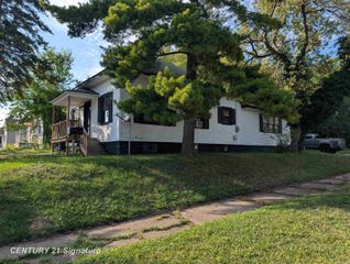 2300 Bagley Street, Flint, MI 48504
