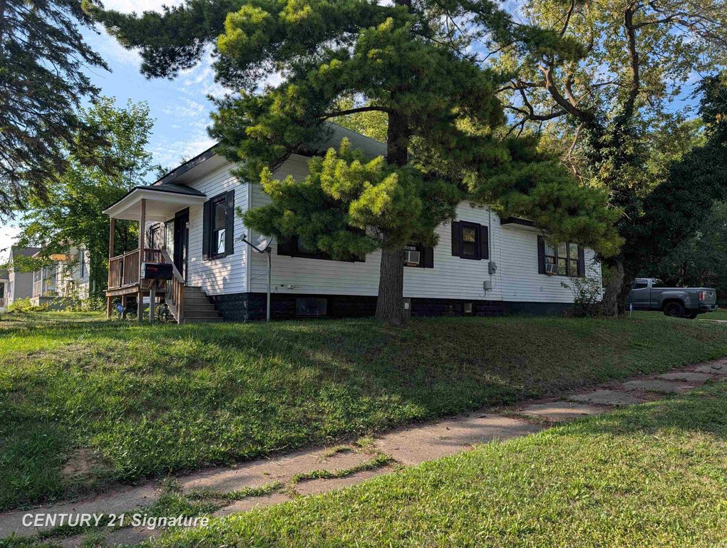 2300 Bagley Street, Flint, MI 48504