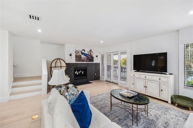 568 S OSCEOLA AVENUE 15, Orlando, FL 32801