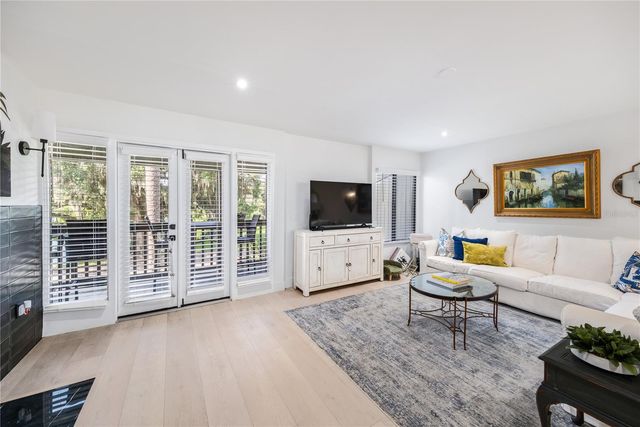 568 S OSCEOLA AVENUE 15, Orlando, FL 32801