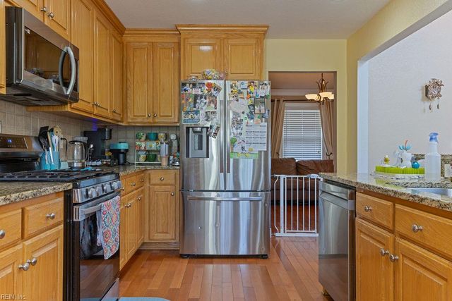 21262 Buckhorn Quarter RD, Courtland, VA 23837