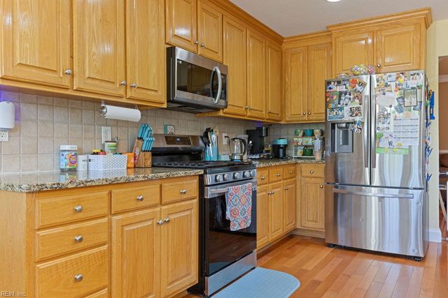 21262 Buckhorn Quarter RD, Courtland, VA 23837